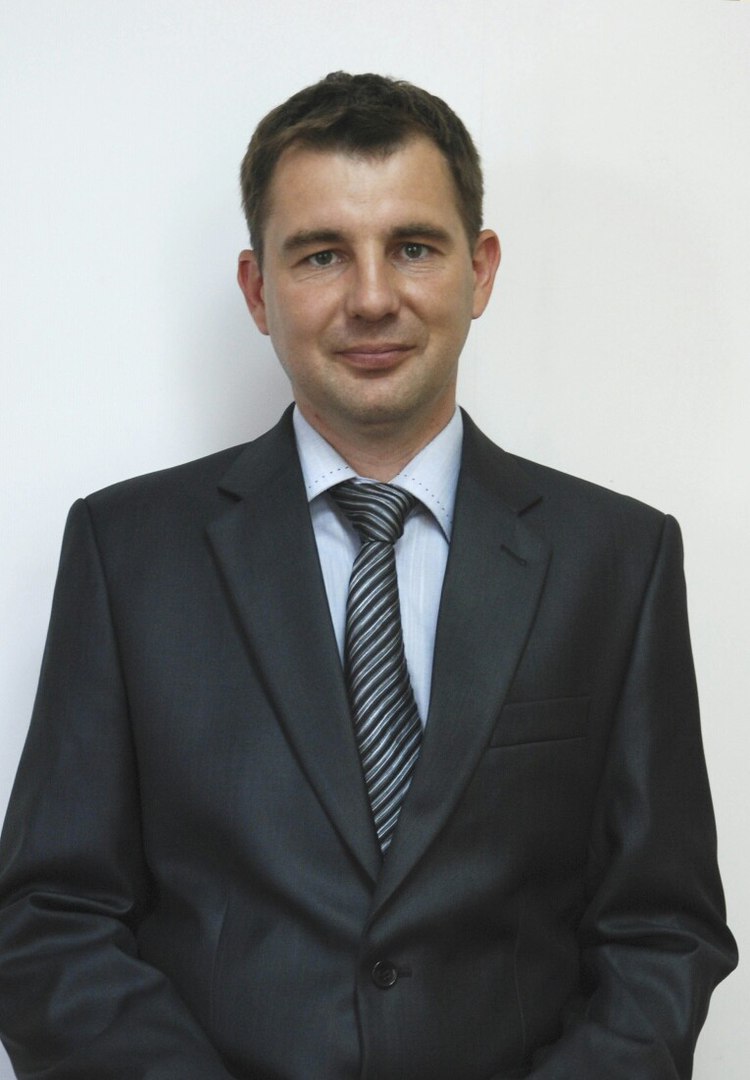 Совенко Сергій Петрович - доцент кафедри легкої атлетики, зимових видів та велосипедного спорту Совенко Сергій Петрович